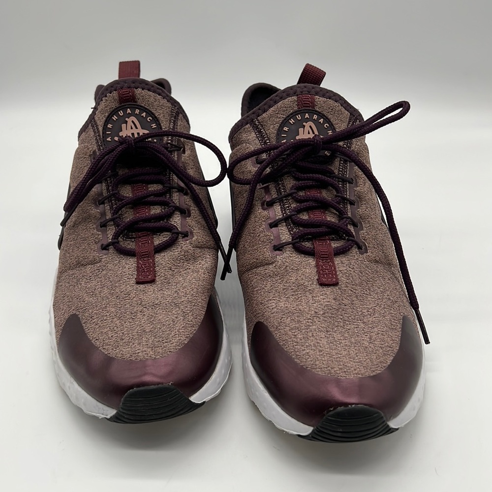 Air Huarache by Nike